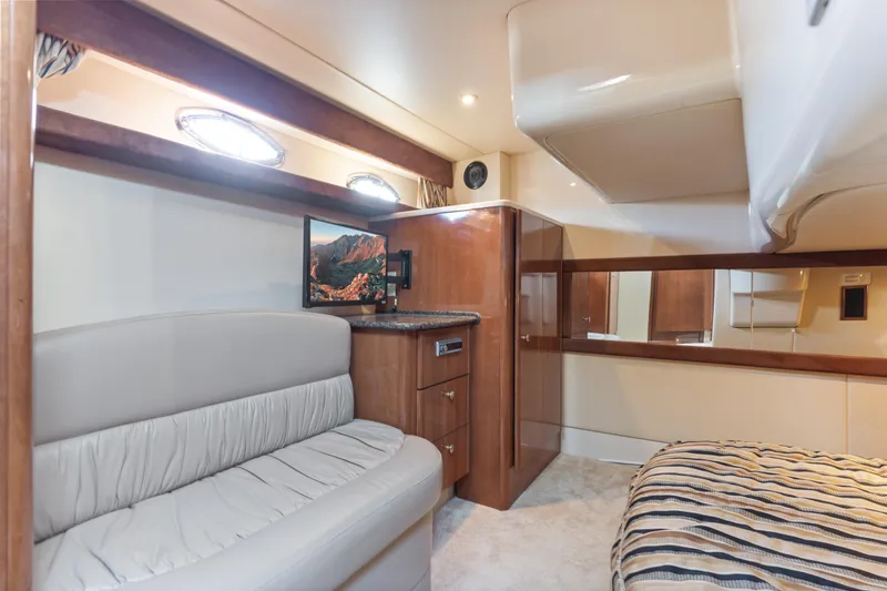 Slide: The Image of Guest Stateroom - 18