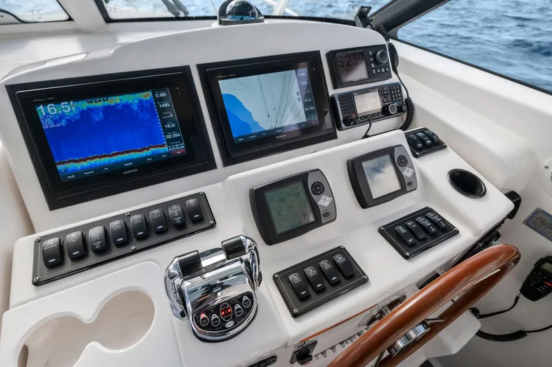 Slide: The Image of Tiara 4200 Open 2007 - 26