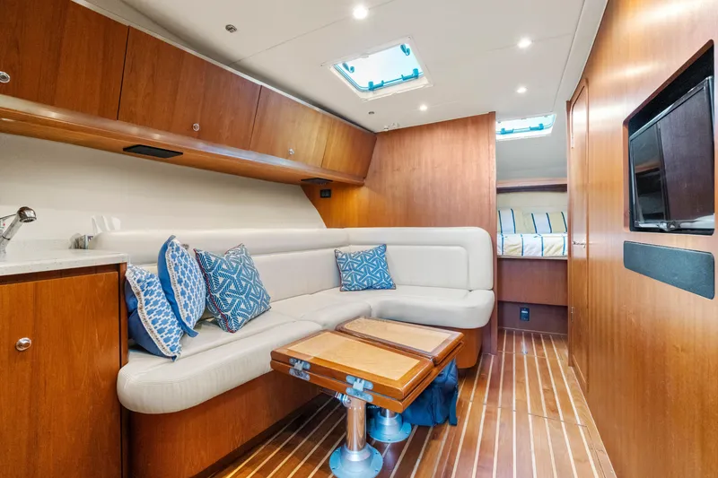 Slide: The Image of Tiara 4200 Open 2007 - 32