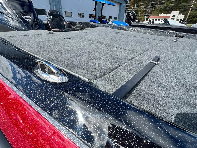 Slide: The Image of Skeeter ZXR21 2025 - 12