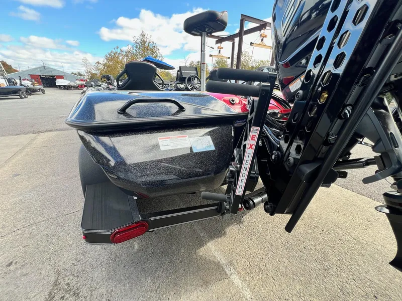 Slide: The Image of Skeeter ZXR21 2025 - 16