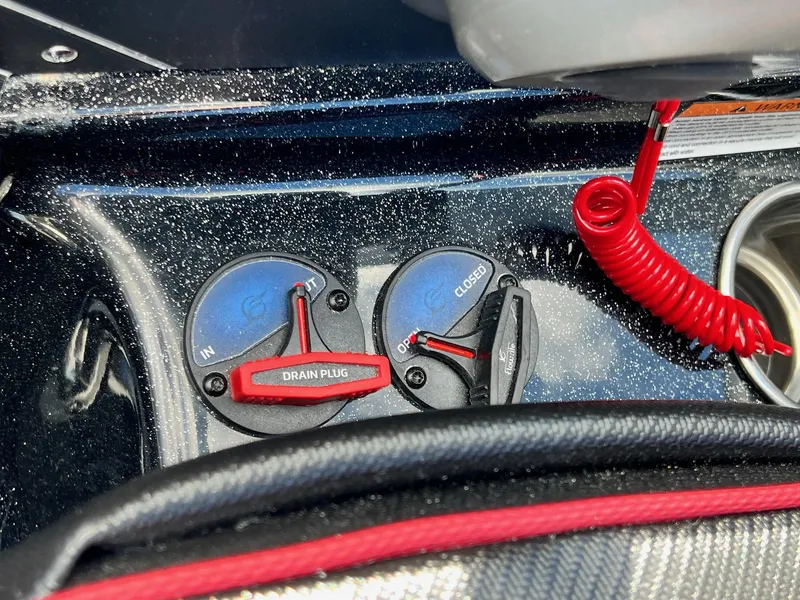 Slide: The Image of Skeeter ZXR21 2025 - 27