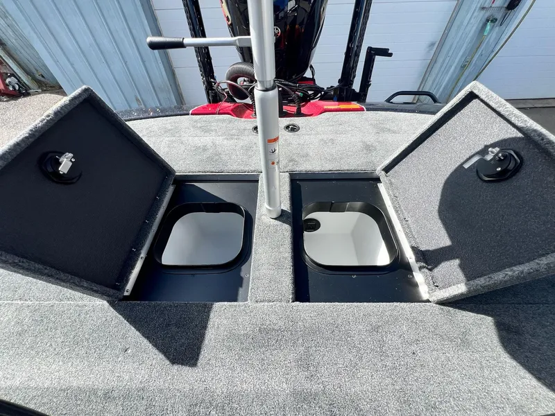 Slide: The Image of Skeeter ZXR21 2025 - 38