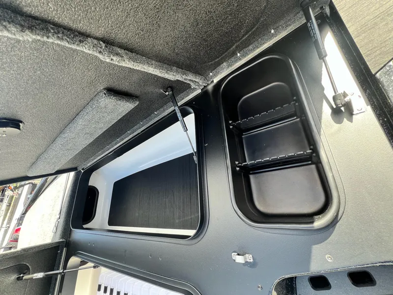 Slide: The Image of Skeeter ZXR21 2025 - 6