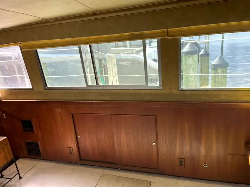 Slide: The Image of Bertram 42 Flybridge Motor Yacht 1986 - 11