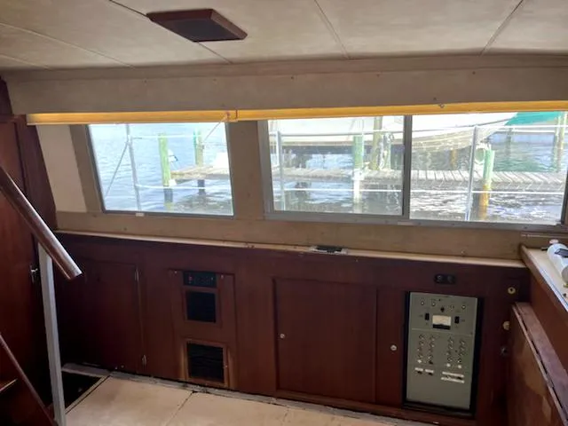 Slide: The Image of Bertram 42 Flybridge Motor Yacht 1986 - 17