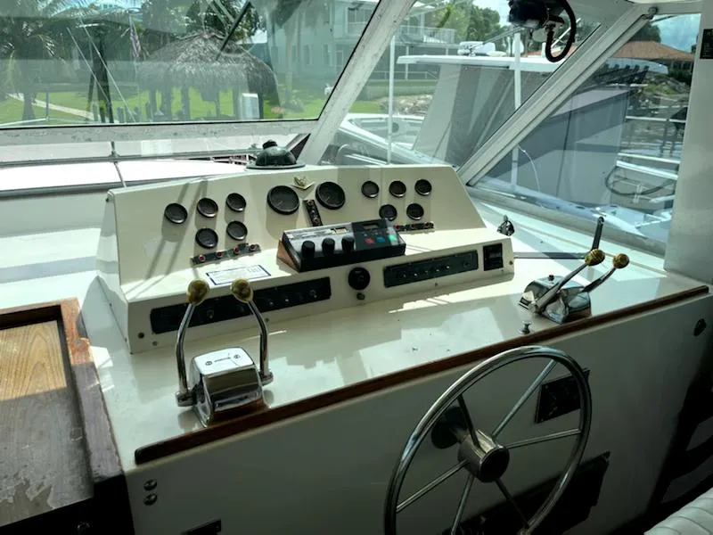 Slide: The Image of Bertram 42 Flybridge Motor Yacht 1986 - 27