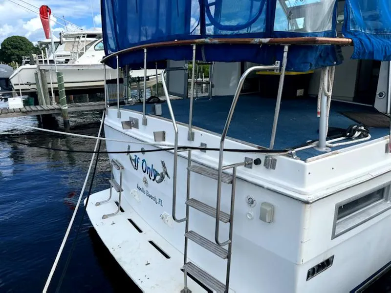 Slide: The Image of Bertram 42 Flybridge Motor Yacht 1986 - 3