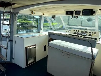 Slide: The Image of Bertram 42 Flybridge Motor Yacht 1986 - 35