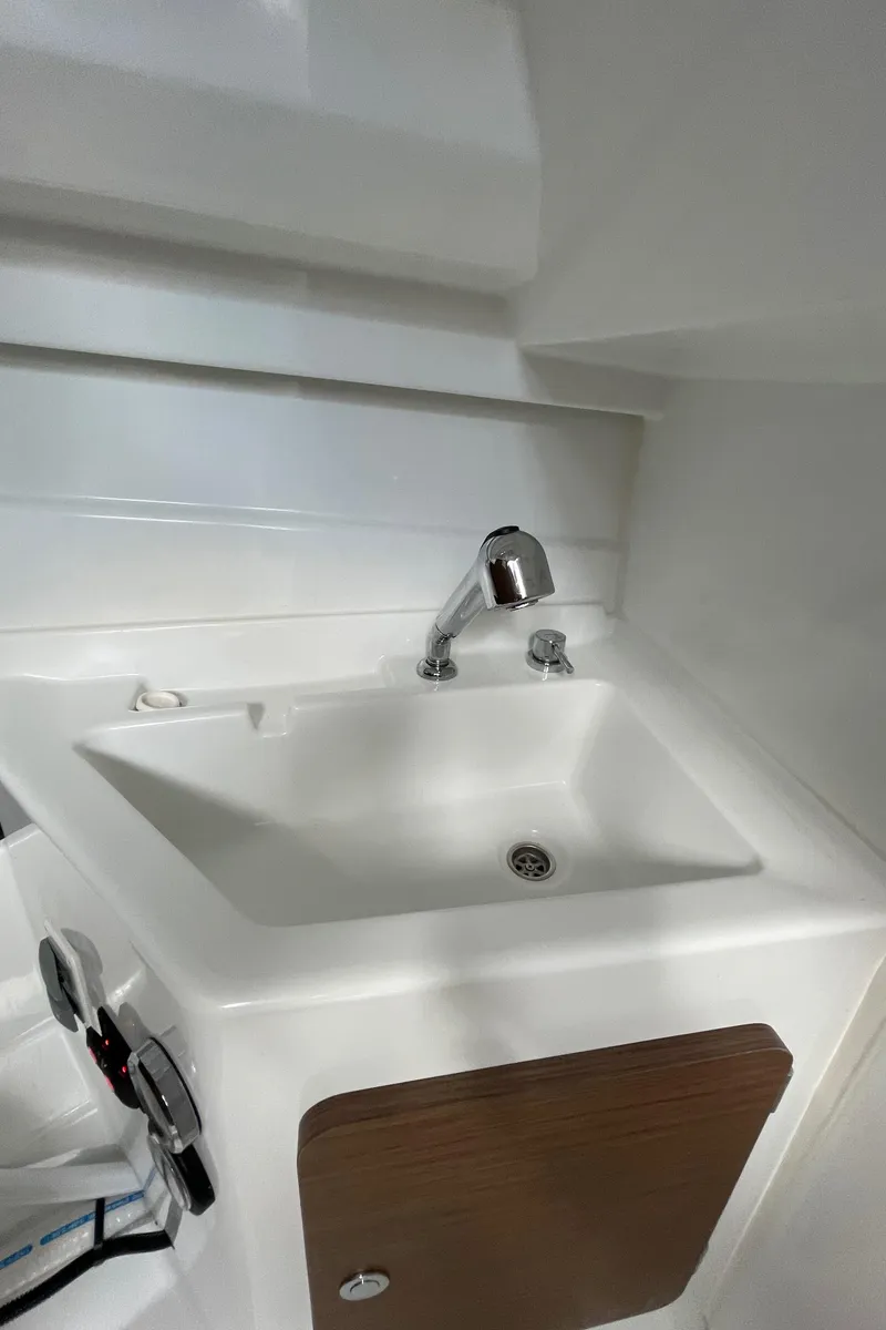 Slide: The Image of Wash basin - 23