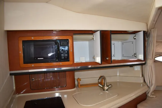 Slide: The Image of Sea Ray Amberjack 290 2003 - 95