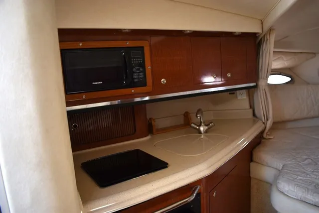 Slide: The Image of Sea Ray Amberjack 290 2003 - 86