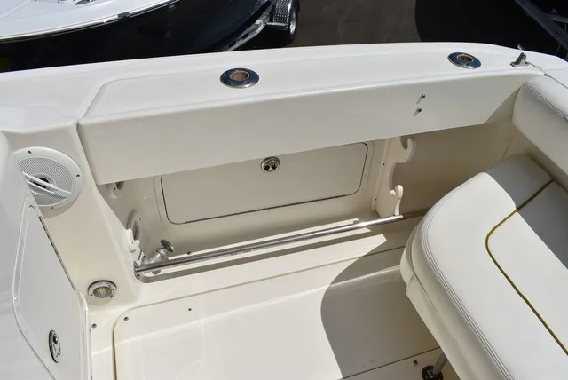 Slide: The Image of Sea Ray Amberjack 290 2003 - 37
