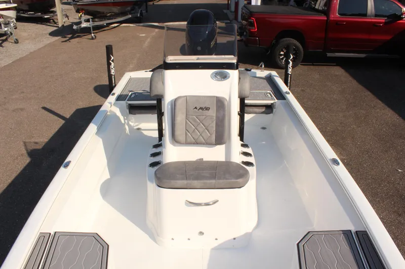 Slide: The Image of 2025 Avid 23 FSX boat with sleek design and modern features. - 30