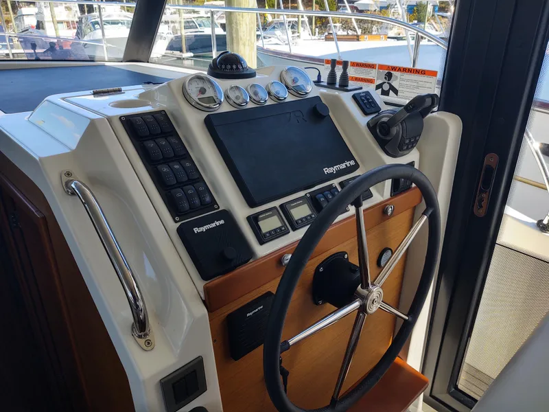 Slide: The Image of Lazybones Helm Console  - 22