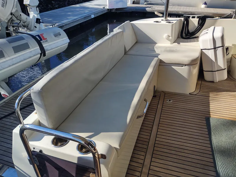 Slide: The Image of Lazybones Aft sliding bench - 42