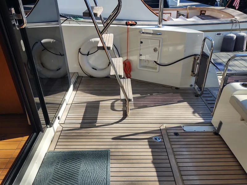 Slide: The Image of Lazybones Cockpit with bench slid aft - 45