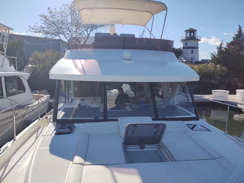 Slide: The Image of Lazybones Cabin house - 52