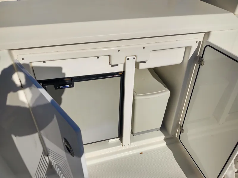 Slide: The Image of Lazybones Flybridge refrigerator  - 58