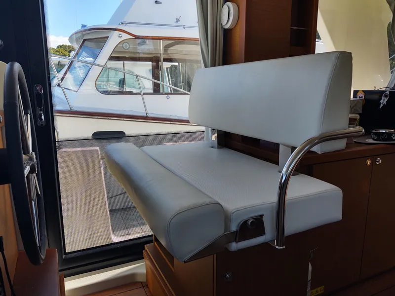 Slide: The Image of Lazybones Double helm seat bolster down - 7