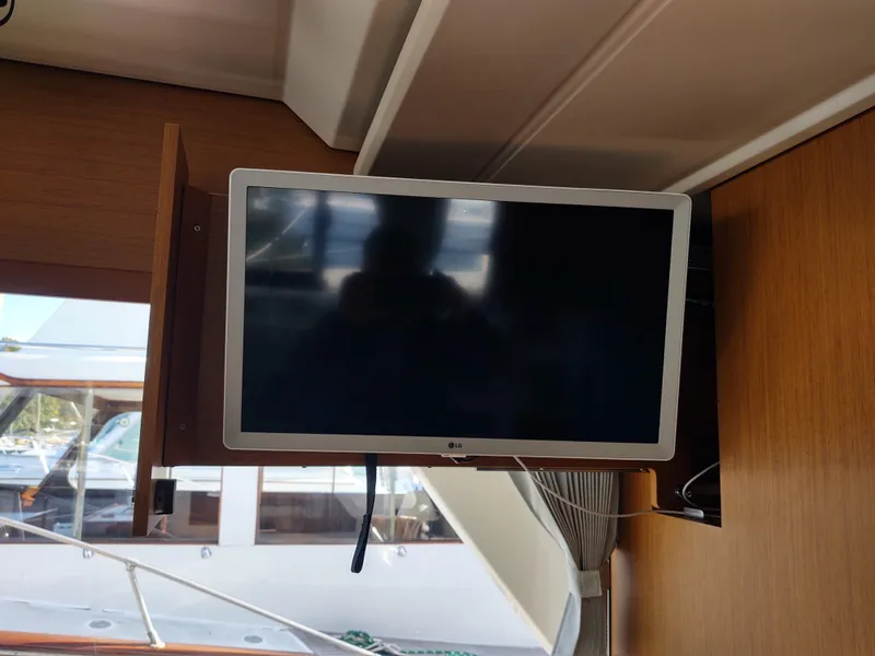 Slide: The Image of Lazybones Salon TV - 8