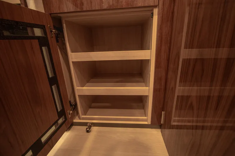 Slide: The Image of Riviera 4600 SY 2024 - 57