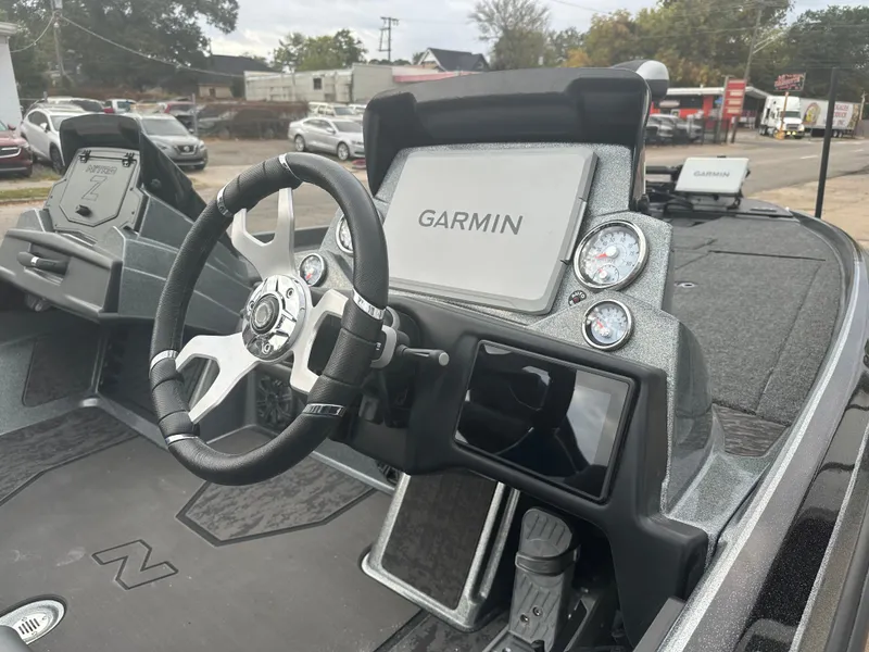 Slide: The Image of 2025 Nitro Z21 XL Pro boat dashboard with Garmin navigation system. - 11