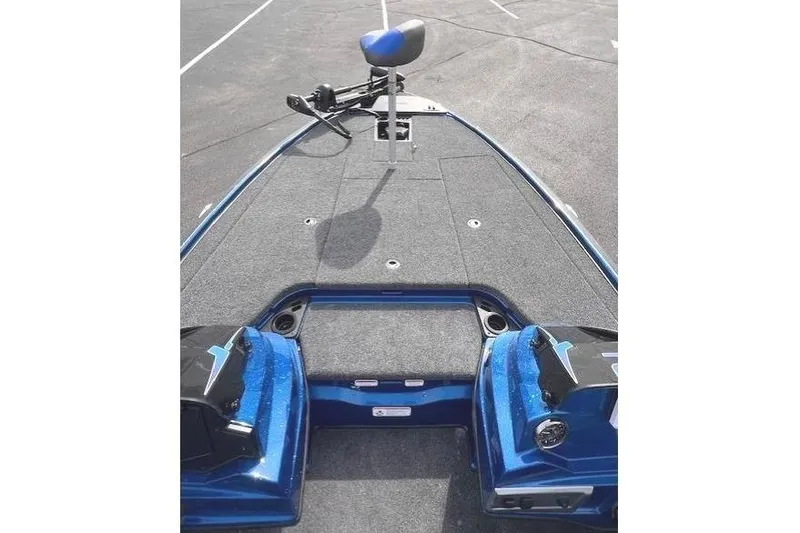 Slide: The Image of 2025 Nitro Z19 boat deck with seating and storage compartments. - 14