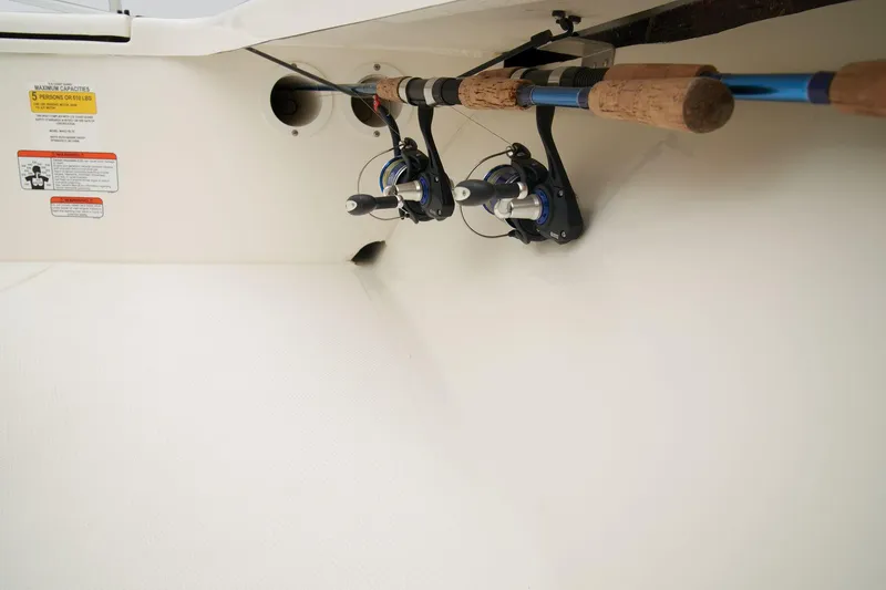 Slide: The Image of Mako 18 LTS 2025 - 35