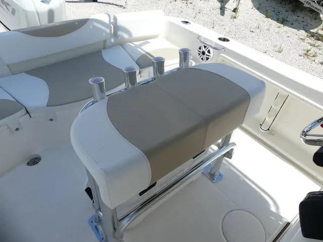 Slide: The Image of Bulls Bay 200 Center Console 2025 - 11