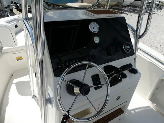 Slide: The Image of Bulls Bay 200 Center Console 2025 - 13