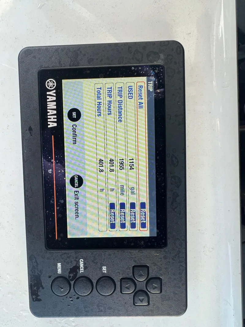 Slide: The Image of Yamaha display on 2020 Sea Hunt Gamefish 25 boat dashboard. - 13