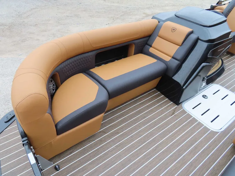 Slide: The Image of Premier 230 Solaris RF 2026 - 10