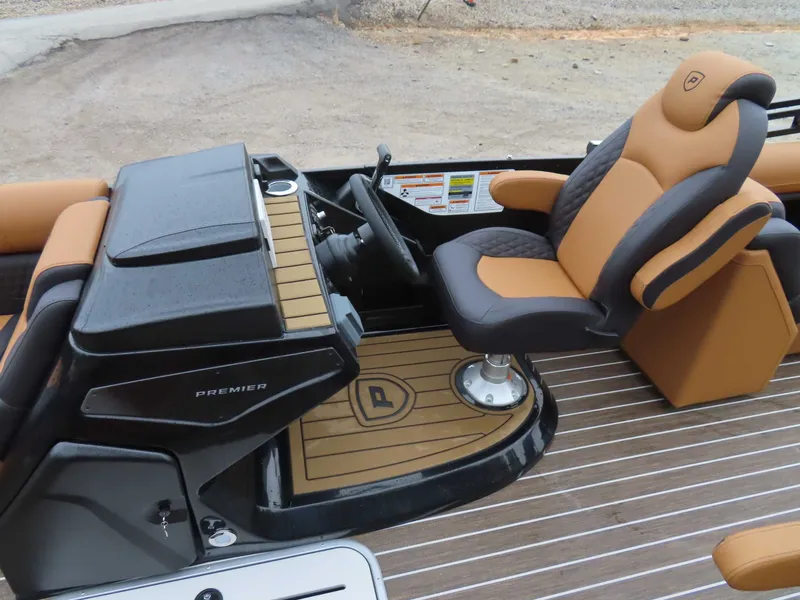 Slide: The Image of Premier 230 Solaris RF 2026 - 14