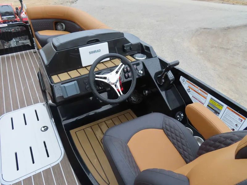 Slide: The Image of Premier 230 Solaris RF 2026 - 16