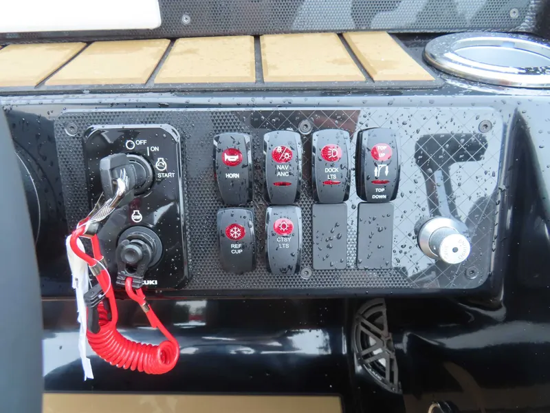 Slide: The Image of Premier 230 Solaris RF 2026 - 18