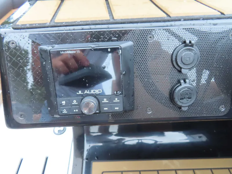 Slide: The Image of Premier 230 Solaris RF 2026 - 19