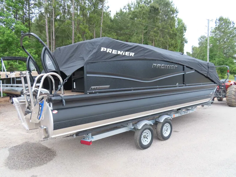 Slide: The Image of Premier 230 Solaris RF 2026 - 32