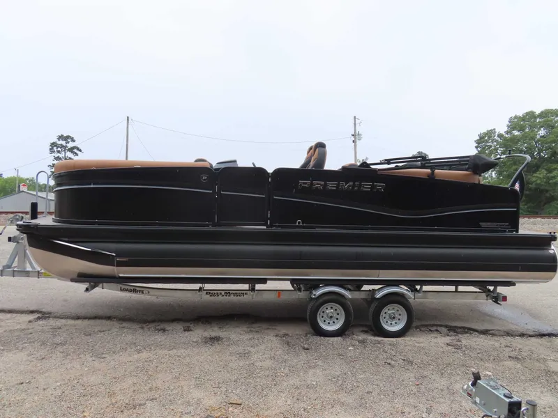 Slide: The Image of Premier 230 Solaris RF 2026 - 6