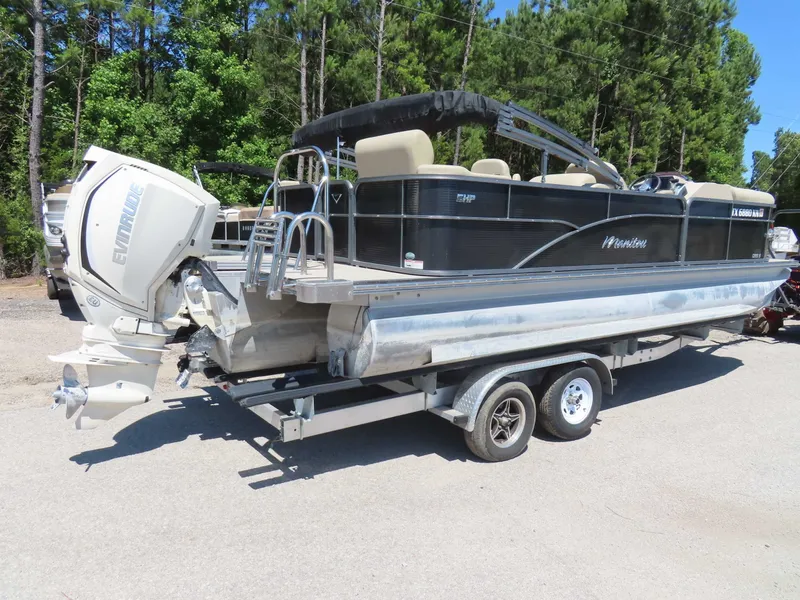 Slide: The Image of SeaArk 1752 Slayer X 2026 - 3