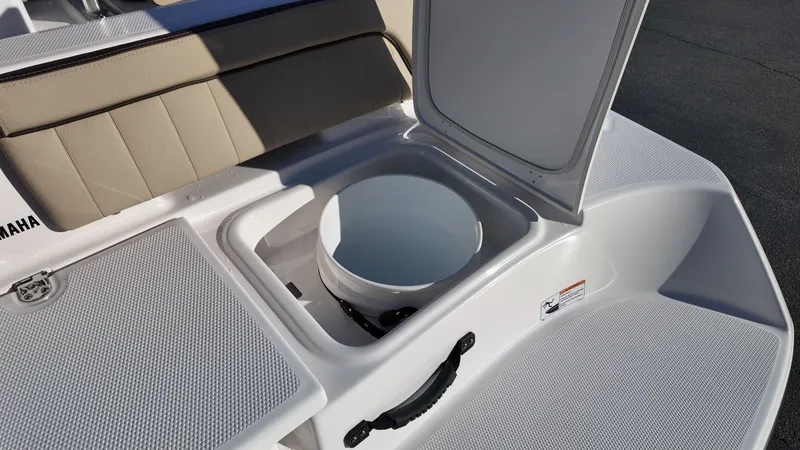 Slide: The Image of Yamaha 190 FSH Sport 2025 - 7