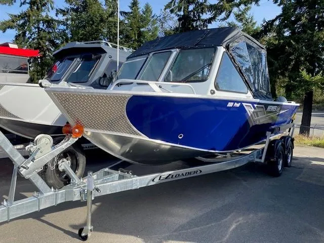 The Image of 2025 Pro V 200 on Trailer at Westside Marine - 0