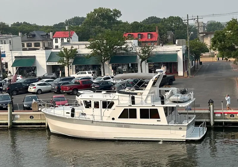 Slide: The Image of Helmsman Trawlers 43E PILOTHOUSE 2023 - 61