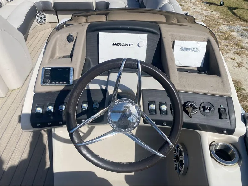 Slide: The Image of Bennington 25 RBR 2019 - 14