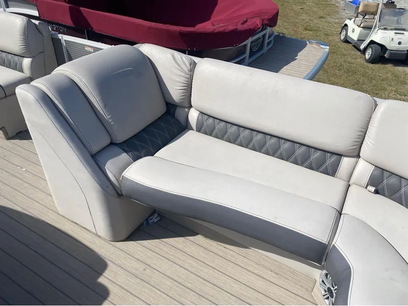 Slide: The Image of Bennington 25 RBR 2019 - 4