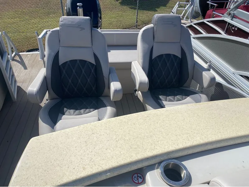 Slide: The Image of Bennington 25 RBR 2019 - 7