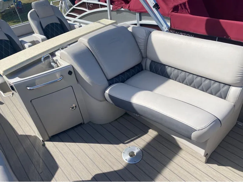 Slide: The Image of Bennington 25 RBR 2019 - 8