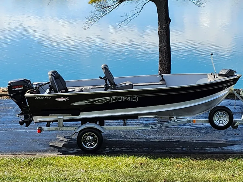 Slide: The Image of Lund 1400 Fury Tiller 2018 - 0