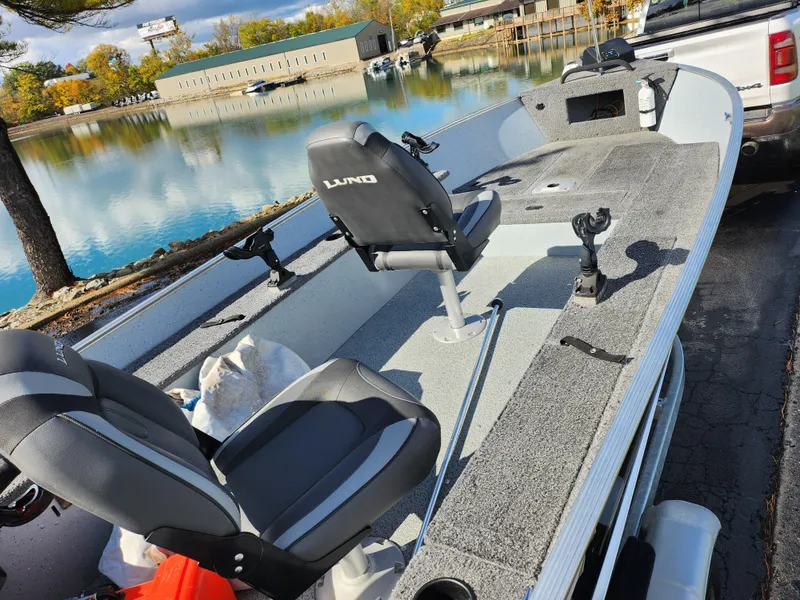 Slide: The Image of Lund 1400 Fury Tiller 2018 - 10