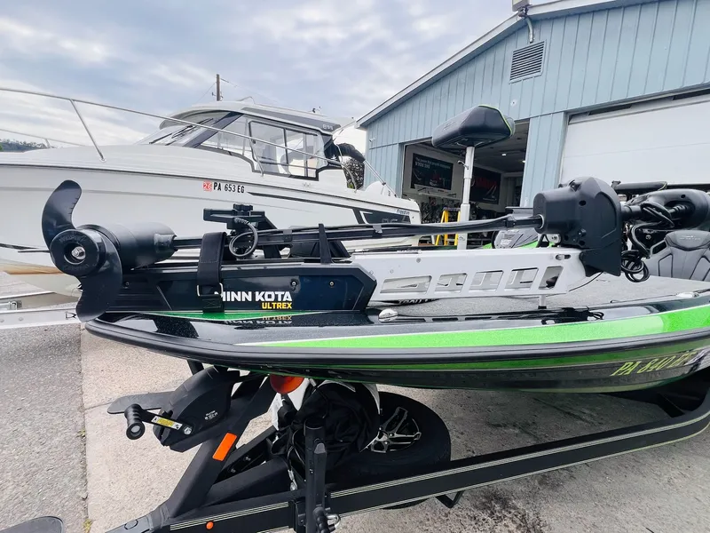 Slide: The Image of Skeeter ZXR20 2023 - 12